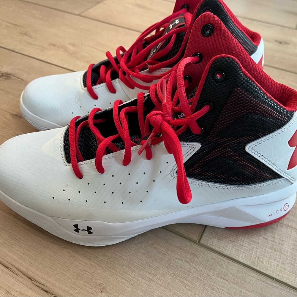 Under Armour men’s basketball shoes size 9 GUC